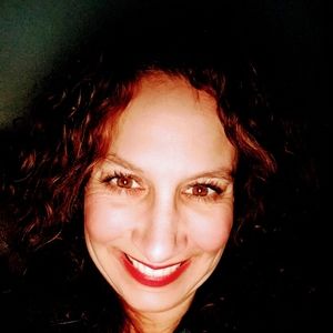 Meet your Posher, Angie